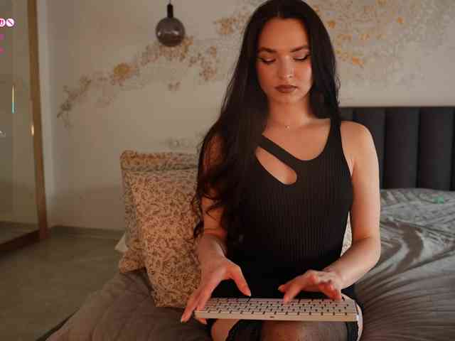 blackvelveet webcam