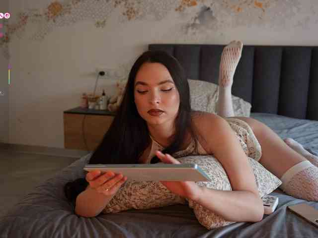 blackvelveet webcam