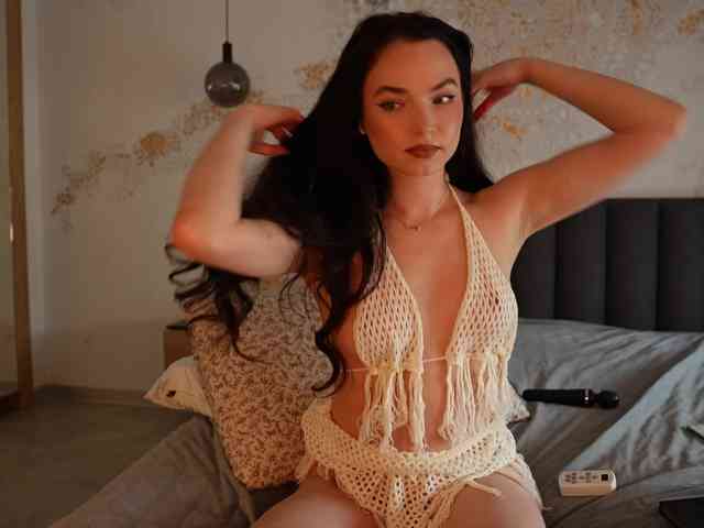 blackvelveet webcam