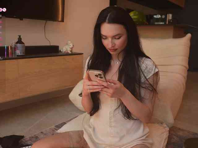 blackvelveet webcam