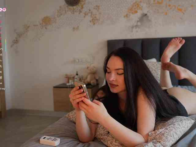 blackvelveet webcam