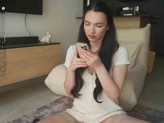 blackvelveet webcam