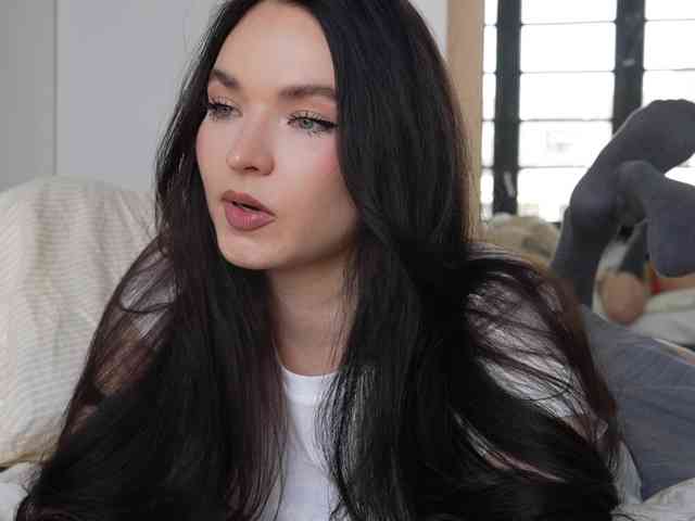 Merrimarina Live Webcam on BongaCams