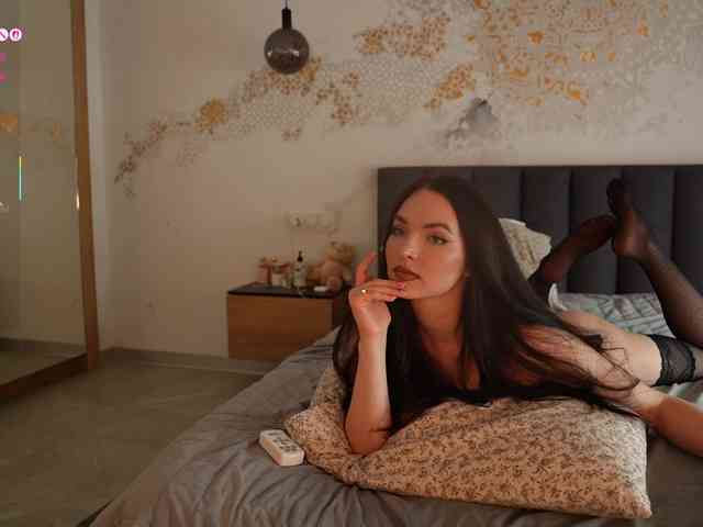 blackvelveet webcam