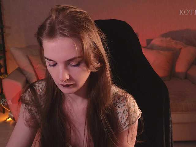 Explore Kottyaaaa, she wants to orgasm for your pleasure Kottyaaaa from BongaCams