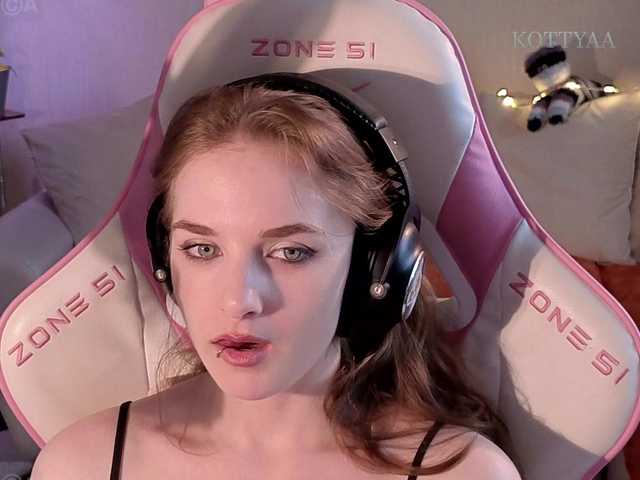 Kottyaaaa's BongaCams show and profile