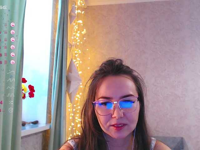 Jussysweet's BongaCams show and profile