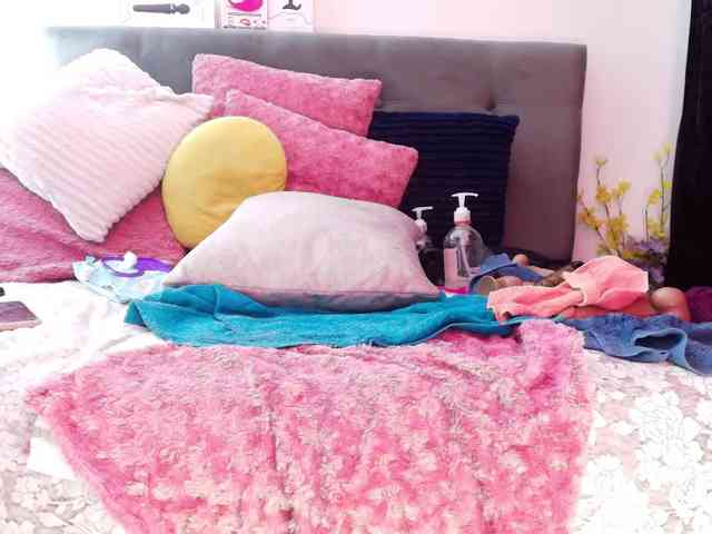 scarletth webcam