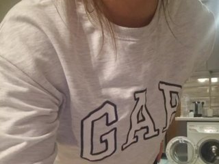 Kira183 Porn Show
