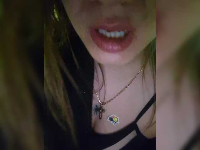 Kira183's BongaCams show and profile