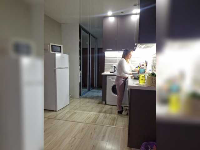 Kira183's BongaCams show and profile