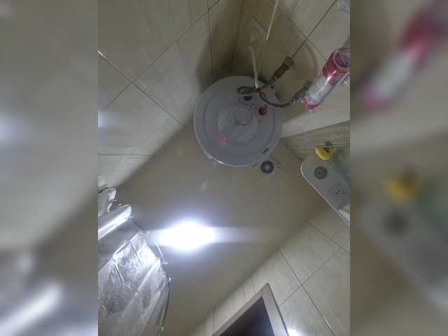 Kira183's BongaCams show and profile