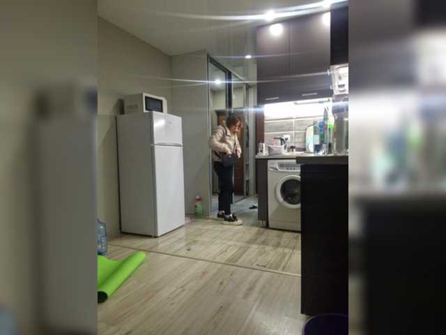 Kira183's BongaCams show and profile