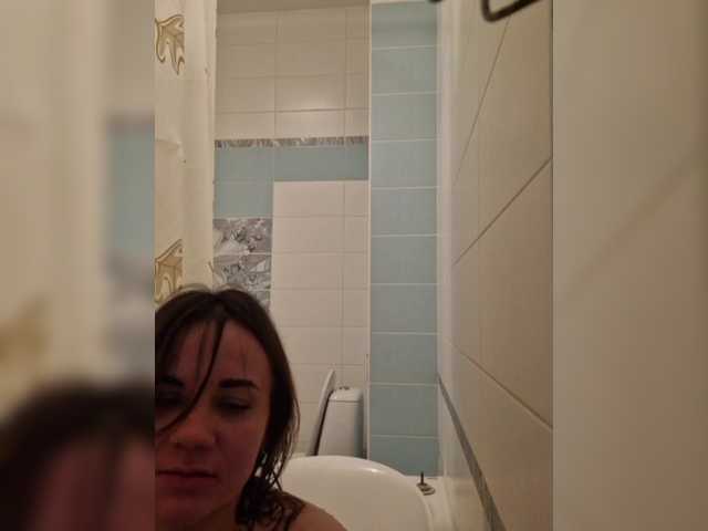 Kira183's BongaCams show and profile