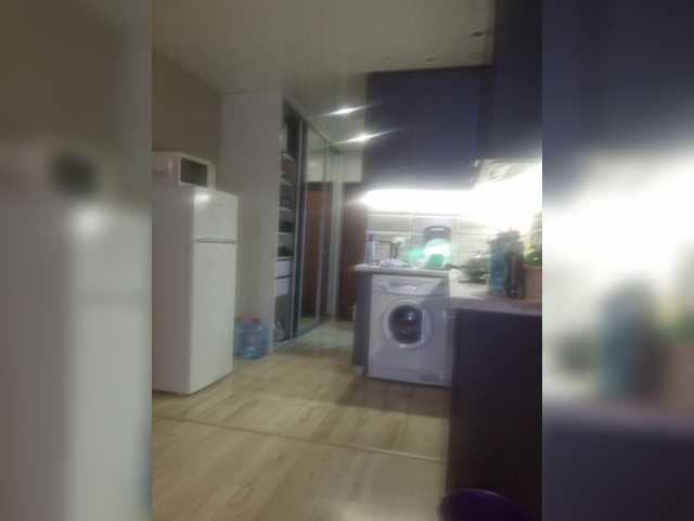 Kira183's BongaCams show and profile