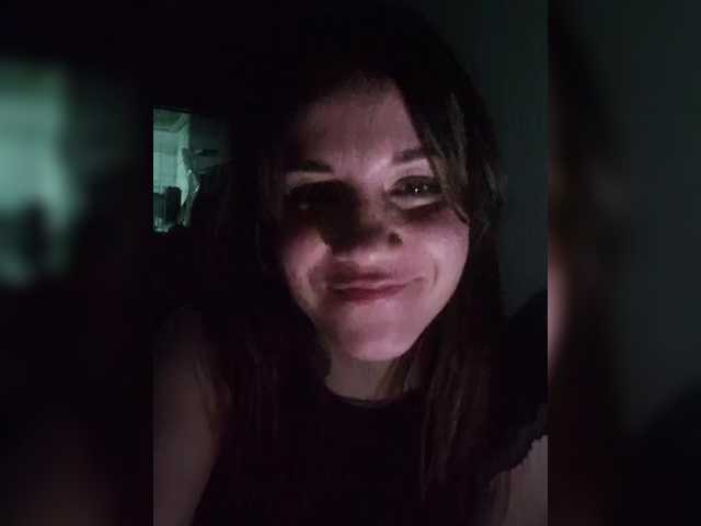 Kira183's BongaCams show and profile