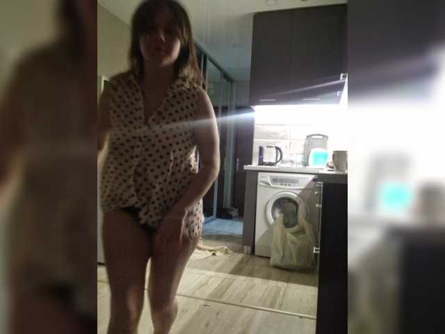 Kira183's BongaCams show and profile