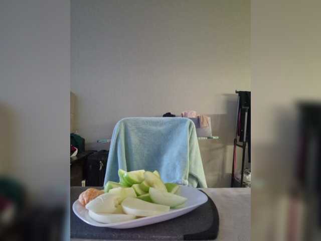 Kira183's BongaCams show and profile