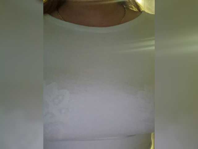 Kira183's BongaCams show and profile