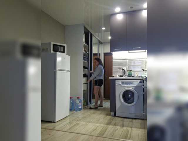 Kira183's BongaCams show and profile