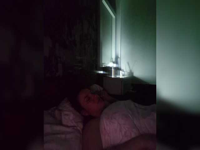 Kira183's BongaCams show and profile