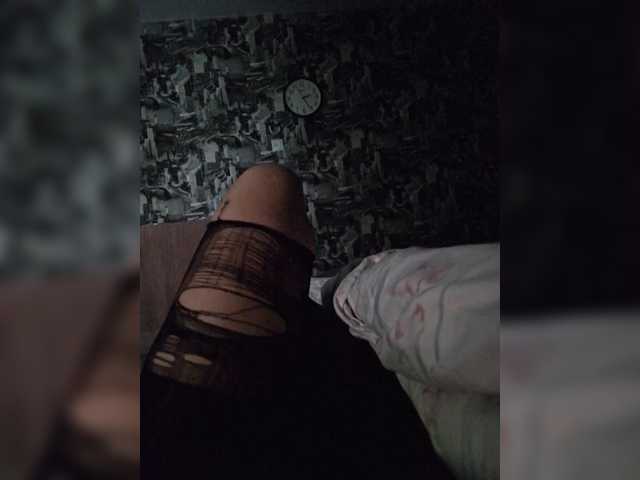 Kira183's BongaCams show and profile