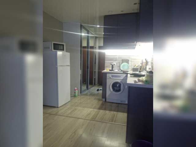 Kira183's BongaCams show and profile