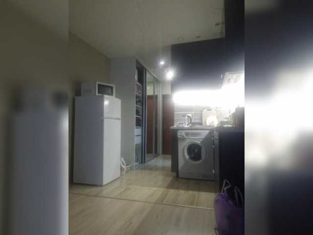 Kira183's BongaCams show and profile