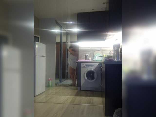 Kira183's BongaCams show and profile