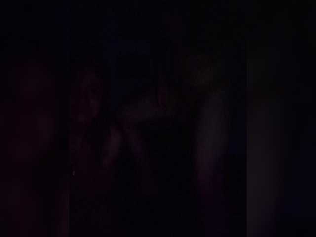 Kira183's BongaCams show and profile