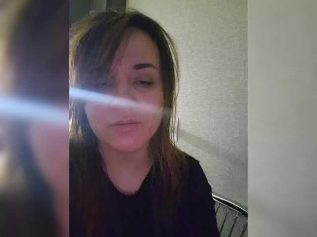 Kira183's BongaCams show and profile