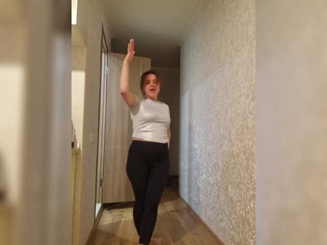 Kira183's BongaCams show and profile