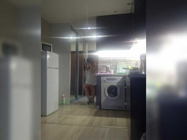 Kira183's BongaCams show and profile