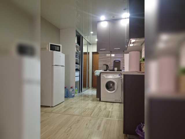 Kira183's BongaCams show and profile