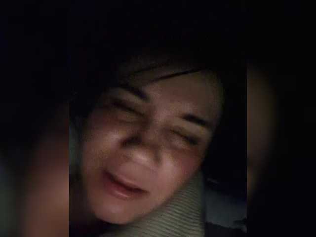 Kira183's BongaCams show and profile