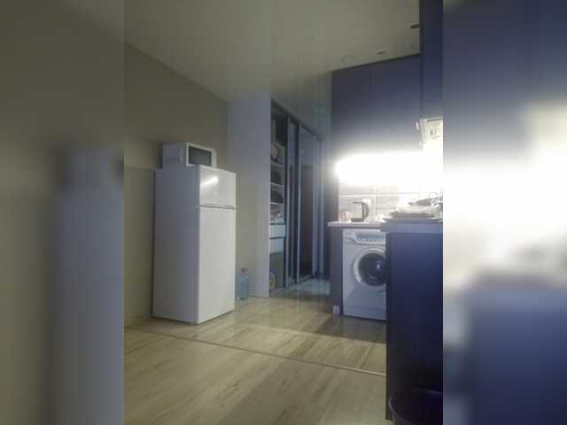 Kira183's BongaCams show and profile