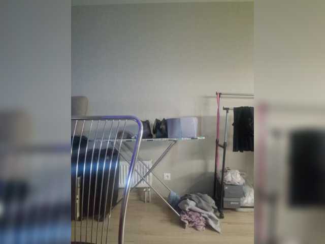 Kira183 webcam bongacams model stream image