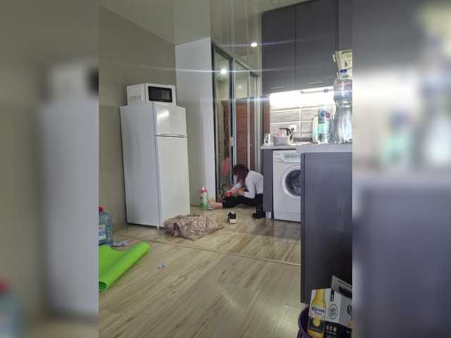 Kira183's BongaCams show and profile