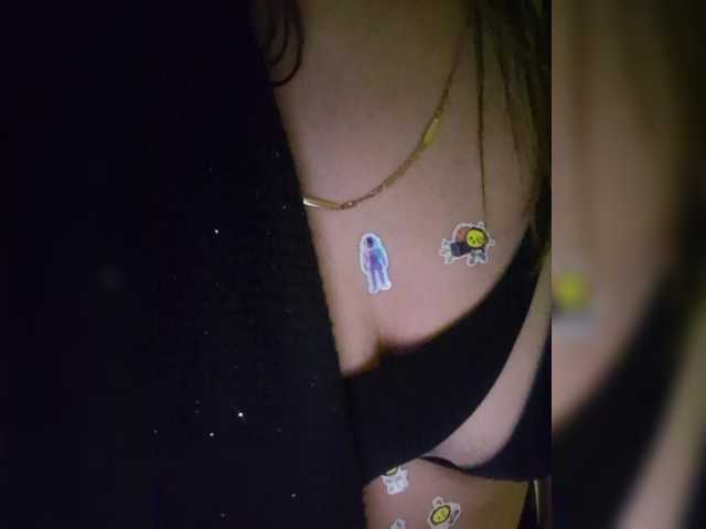 Kira183's BongaCams show and profile