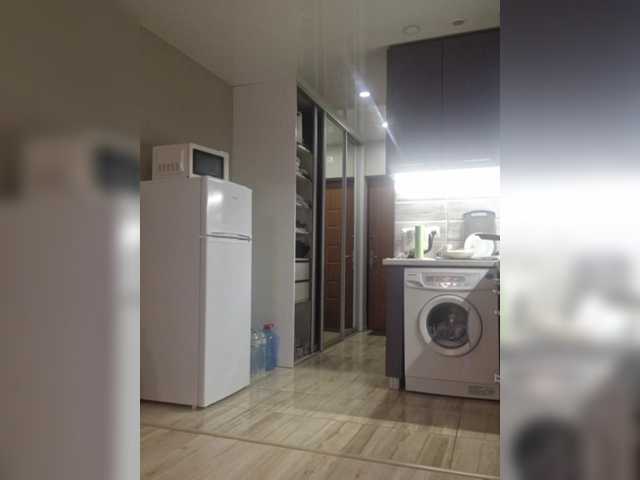 Kira183's BongaCams show and profile