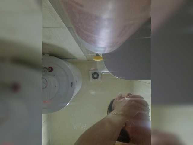 Kira183's BongaCams show and profile