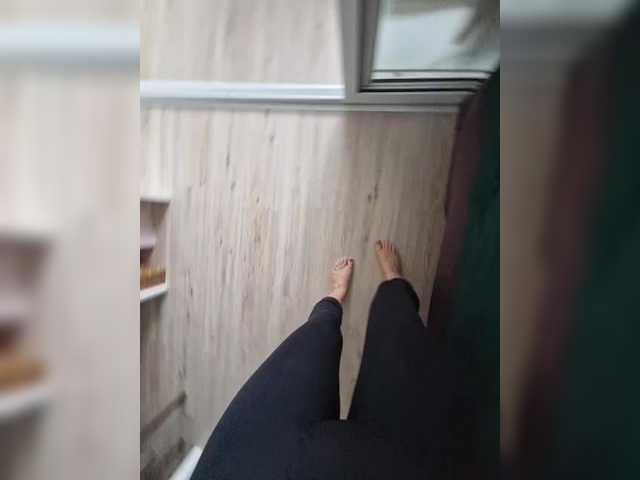 Kira183 Live Cam on BongaCams