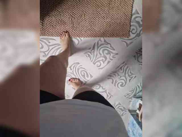 Kira183 webcam