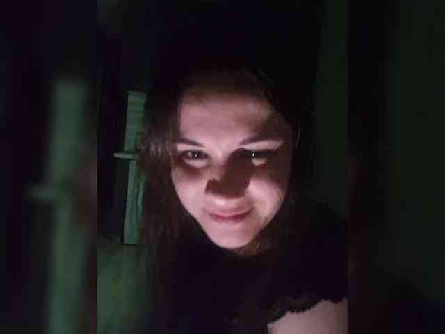 Kira183 Live Webcam on BongaCams