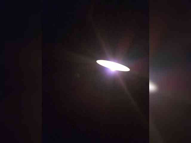 Kira183 Live Webcam on BongaCams