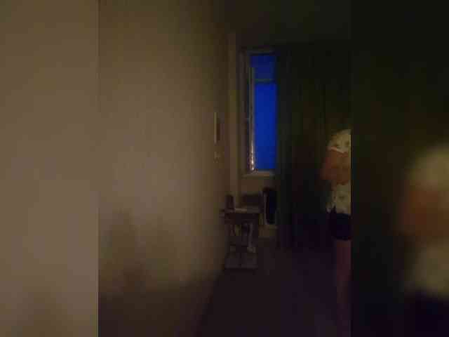 Kira183 webcam