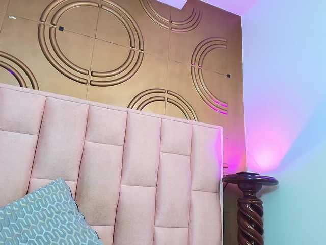 valeriaa19's BongaCams show and profile