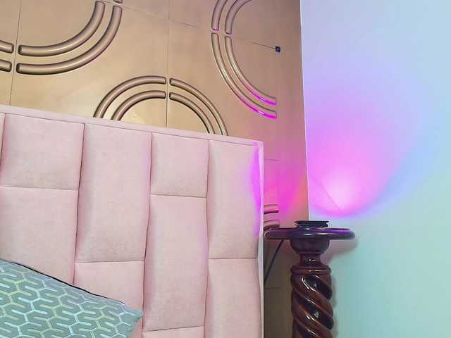 valeriaa19's BongaCams show and profile