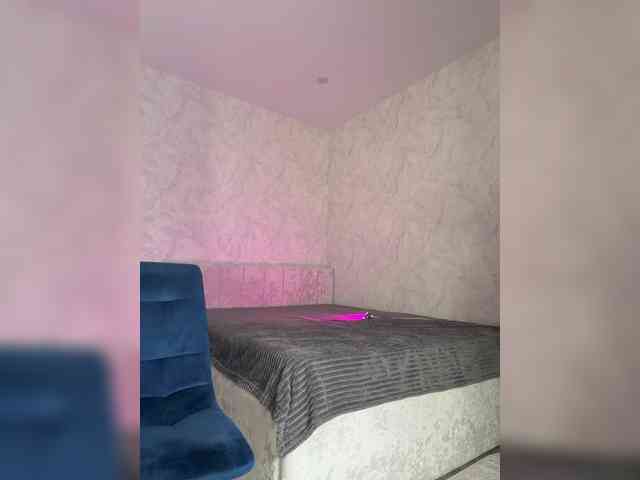 B_A_B_Y___111 webcam