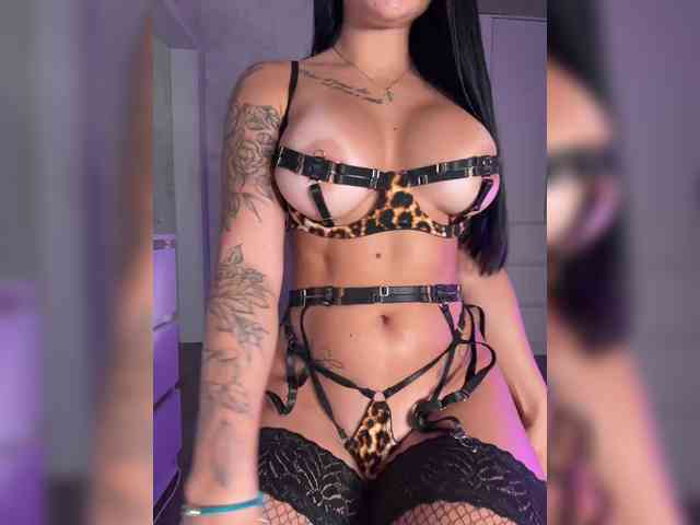 porno chat room VikiKiss